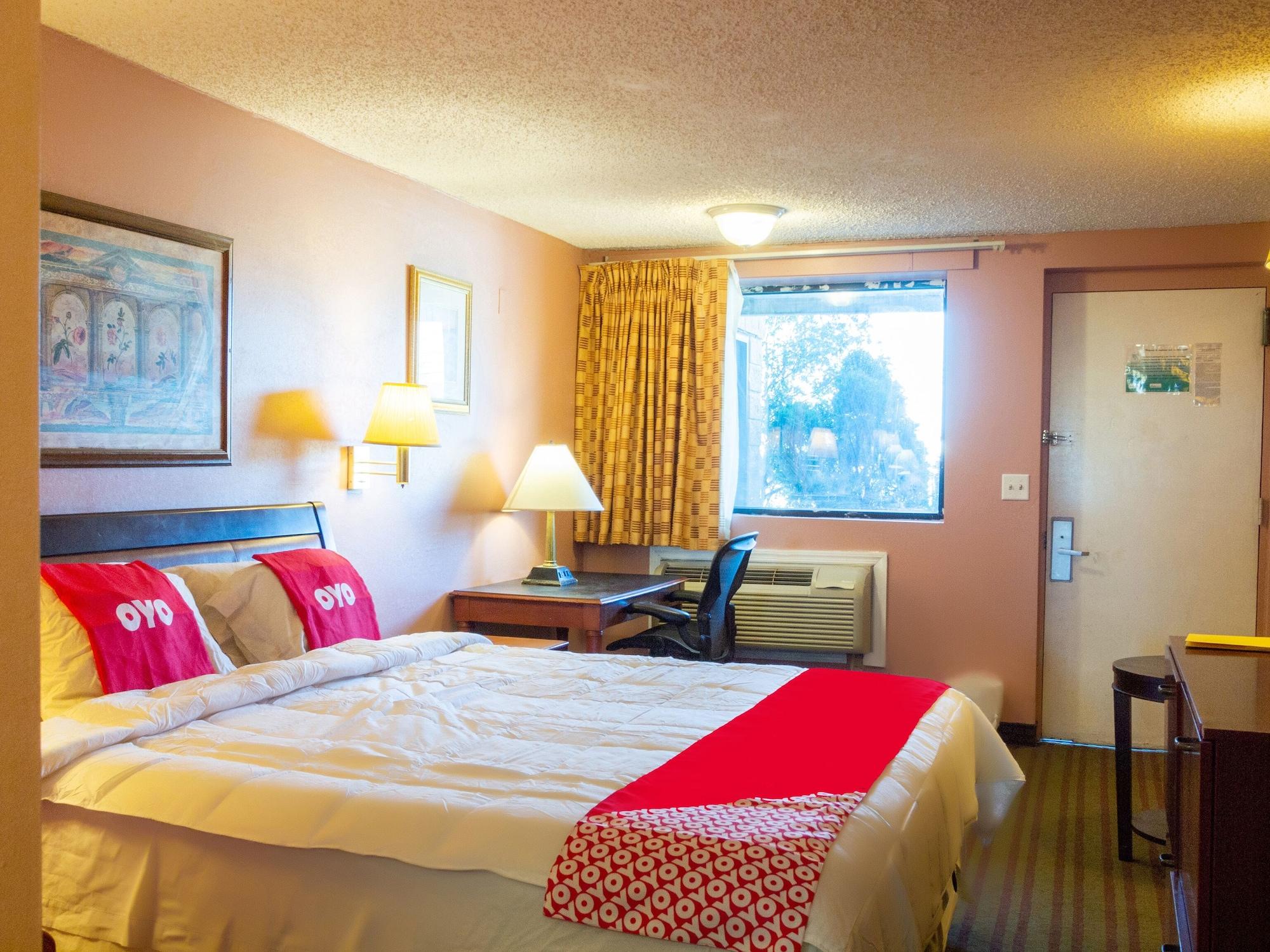 Oyo Hotel Edison Nj Route 1 Ngoại thất bức ảnh